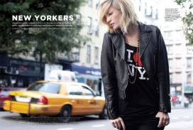 美国纽约NEW YORK街头时尚女人拍照摄影