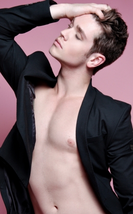 法国2011最新男生清晰摄影图-粉红色调