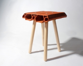 调皮凳-Extruding a stool