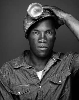 矿工人像黑白肖像-法国巴黎Mamedy Doucara摄影师作品