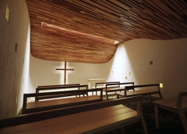波浪状木天花板小礼拜堂-Gensler建筑师作品