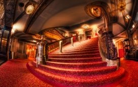 富丽堂皇的欧式地毯楼梯