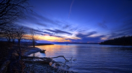 蓝湖夕阳美景