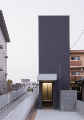 日本一个长27米，高只有2.7米的家庭房子