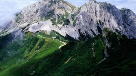意大利卡尔尼克阿尔卑斯山脉