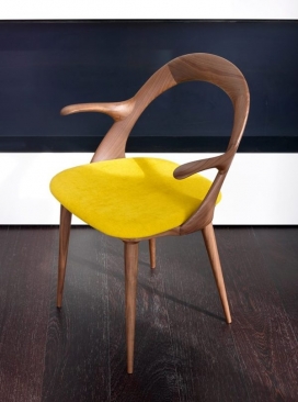 圆滑木椅设计