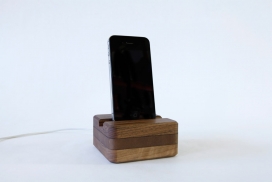 Android设备微型USB电缆木质手机充电基座设计
