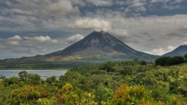 哥斯达黎加希梅尔火山
