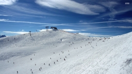 阿尔卑斯山蒂罗尔滑雪场的人