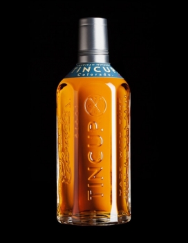 Tincup威士忌包装设计-灵感来自传统浮雕矿工瓶