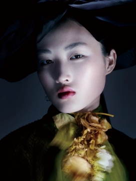 刘雯-VOGUE时尚中国2015年十二月