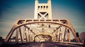 加州萨克拉门托塔桥