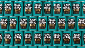 为庆祝纪念其著名的烤豆口号诞辰50周年-Beanz Meanz Heinz新推出的限量版罐头设计，食谱包括豆脆豆腐，豆子烟熏火腿蛋，豆子炒鸡蛋，每份3英镑。