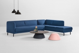 Khodi Feiz与Artifort的最新合作包括模块化沙发系列和一系列小桌子，将于今年的Salone del Mobile推出。