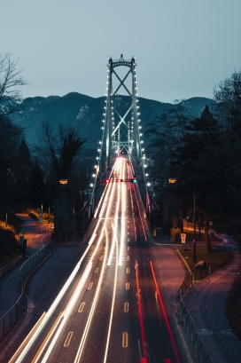 高清晰高架桥车流夜景壁纸