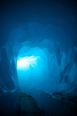 蓝光洞穴