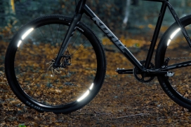 可夜间骑行具有真正360°视野轮胎LED反光更加安全的自行车