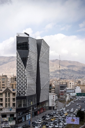 伊朗帕米达几何图形商务办公楼