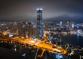 摩天高楼城市夜景图