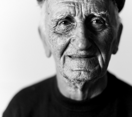 见证岁月痕迹-The Extraordinary老年人满脸皱纹人像摄影