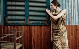 欧美SIGNS [+5] - Fashion video for Vivienne Westwood时装视频摄影
