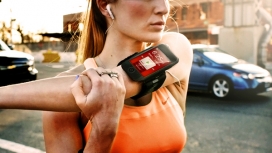 Nike+ GPS手腕运动手机