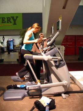 自适应运动训练器-跑步机建设器材