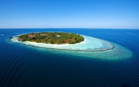 惊人的马尔代夫岛屿与塞舌尔岛视图-高清晰海壁纸