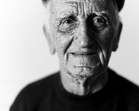“80”后-老年人黑白肖像-荷兰阿姆斯特丹robert bentley harrison摄影师作品