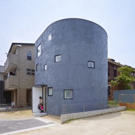 日本建筑师-广岛城堡型房子的屋顶露台
