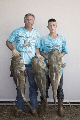 俄克拉荷马州渔夫-鲶鱼人像-美国得克萨斯州奥斯汀Matt Rainwaters摄影师作品