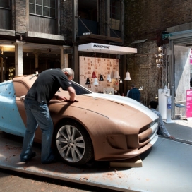 Clerkenwell设计周-Jaguar捷豹泥塑汽车