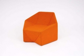 六角座椅-美国纽约Incorporated家具设计师作品，体现了灵活性和模块化。由一个无背长椅，凳子，或椅子可以合并成任意数量的位置，具有无限的扩展景观