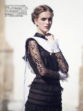 Vogue土耳其2013年3月-时尚纪梵希时装秀-灵感来自一个神圣的海的欲望