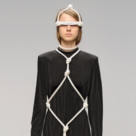 捆绑打结绳子时装秀-Eilish Macintosh时装设计师作品伦敦时装周展