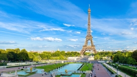 法国巴黎艾菲尔铁塔广场风景壁纸