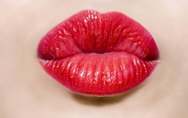 美诱清晰的红色嘴唇