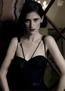 Marie Claire玛丽克莱尔巴西2013年12月-美诱紧身裙人像作品