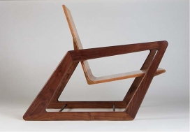 平行四边形阔叶木扶手椅-符合人体工程学设计