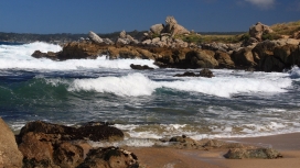 海浪岩石海岸