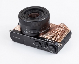 3D打印口袋大小的松下Lumix GM1小微单反数码相机-最有趣的是铜线缠绕形成手柄，一个独特的美学超越