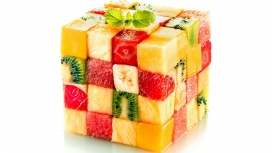 高清晰水果拼接的水果立方体壁纸