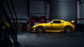 高清晰黄色土豪金日产370Z跑车壁纸下载