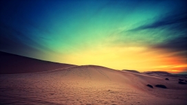 日落下的沙漠