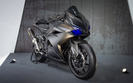 高清晰2017款本田CBR250RR运动摩托车赛车壁纸