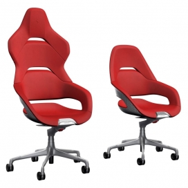 法拉利设计团队创造的意大利品牌Poltrona Frau驾驶舱包裹体办公椅，类似于跑车的驾驶座办公椅