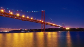 葡萄牙河桥夜