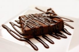 高清晰黑色巧克力蛋糕壁纸