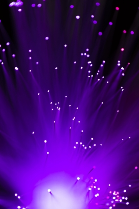 紫蓝色的光纤图