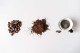 咖啡豆与咖啡粉